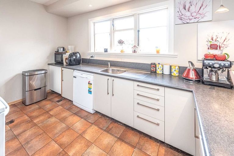 Photo of property in 17 Kawatiri Avenue, Gonville, Whanganui, 4501