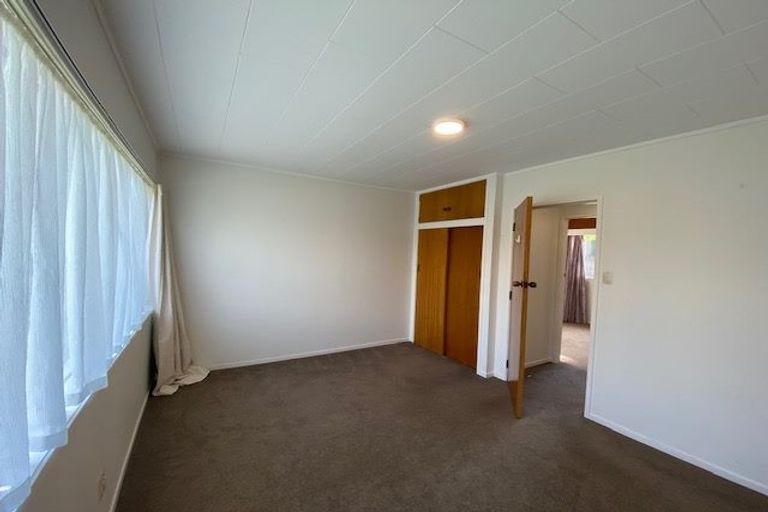 Photo of property in 2/13 Walter Street, Hauraki, Auckland, 0622