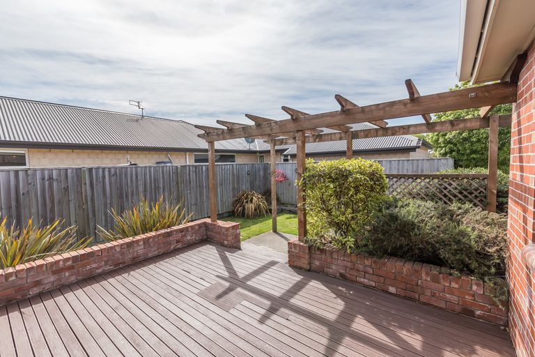 Photo of property in 78 Daniels Road, Redwood, Christchurch, 8051