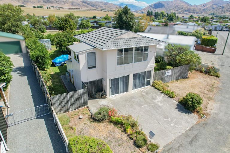 Photo of property in 10 Spencer Road, Otematata, 9412