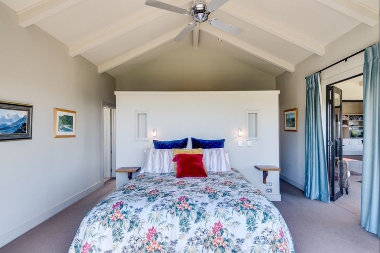 Photo of property in 110 Black Barn Road, Havelock North, 4294