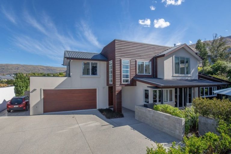 Photo of property in 42 Wanaka-mount Aspirin, Wanaka, 9305