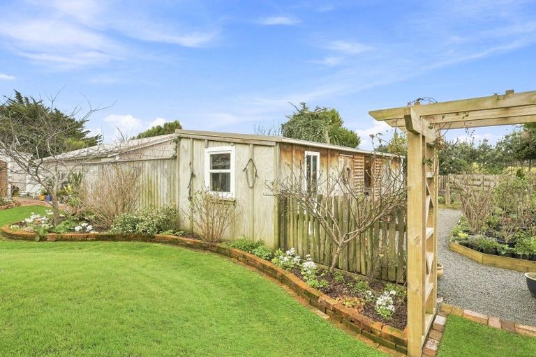 Photo of property in 8a Tirimoana Place, Otamatea, Whanganui, 4501