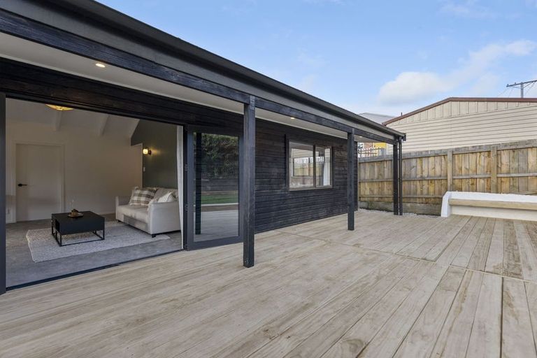 Photo of property in 24 Cooper Street, Mornington, Dunedin, 9011