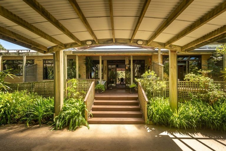 Photo of property in Twin Waters Lodge, 30 Totara Avenue, Collingwood, 7073