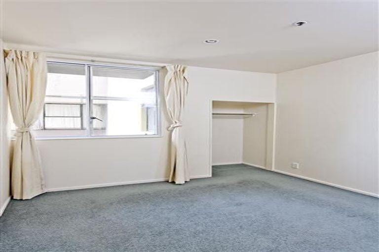 Photo of property in Terrace Garden Apartments, 12f/120 The Terrace, Wellington Central, Wellington, 6011