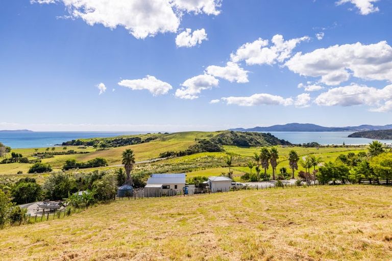 Photo of property in 36 Taipa View Road, Taipa, 0483