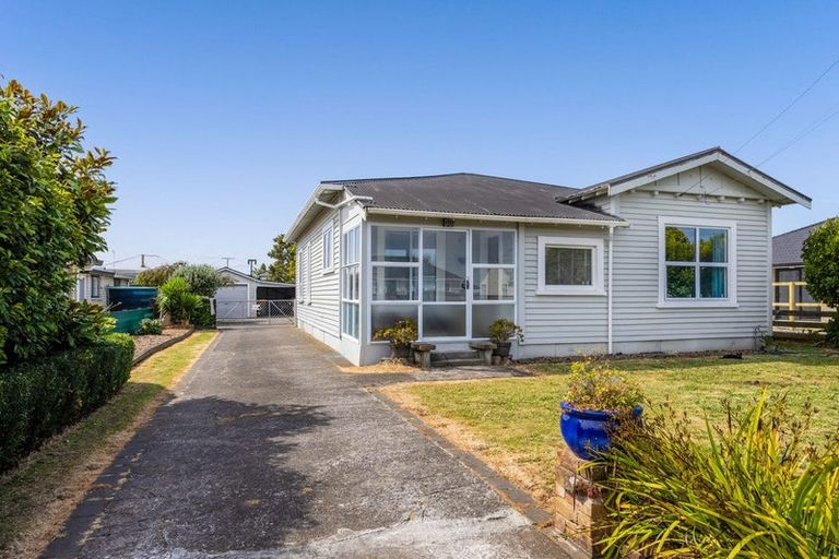 Photo of property in 136 Argyle Street, Hawera, 4610