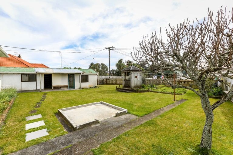 Photo of property in 49 Wrantage Street, Westown, New Plymouth, 4310