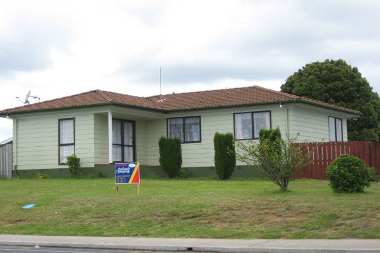 Photo of property in 18 Chichester Drive, Rosehill, Papakura, 2113
