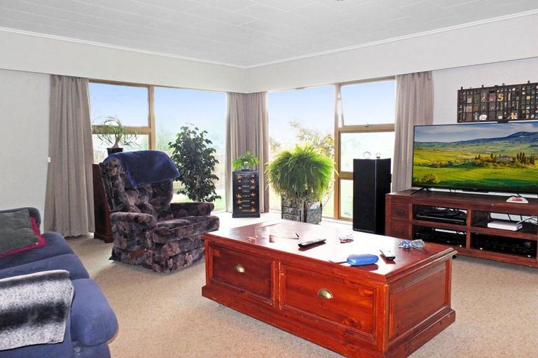 Photo of property in 76 Cook Street, Foxton, 4814