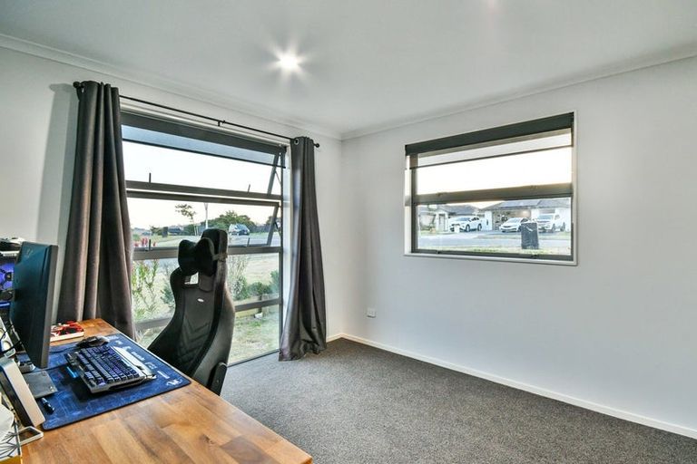 Photo of property in 1 Helenvale Crescent, Pokeno, 2402