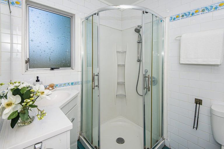 Photo of property in 25 Wolfe Street, Regent, Whangarei, 0112