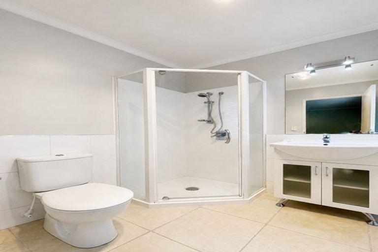 Photo of property in 55a Cambridge Terrace, Papatoetoe, Auckland, 2025
