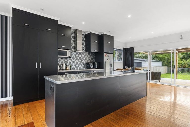 Photo of property in 37 Somerset Street, Brooklands, New Plymouth, 4310