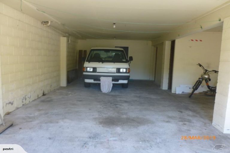 Photo of property in 15 Clawton Street, Westown, New Plymouth, 4310