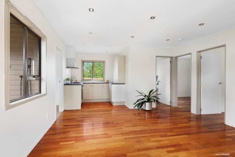 Photo of property in 18 Challinor Street, Pakuranga, Auckland, 2010