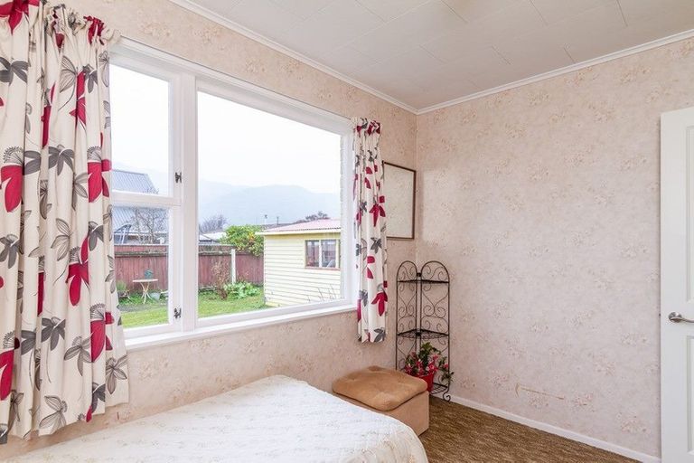 Photo of property in 89 California Drive, Totara Park, Upper Hutt, 5018