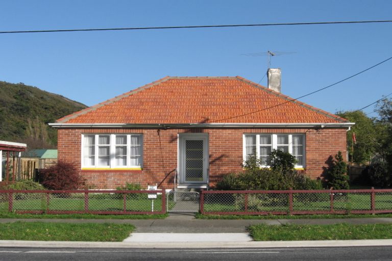 Photo of property in 48 Seddon Street, Naenae, Lower Hutt, 5011