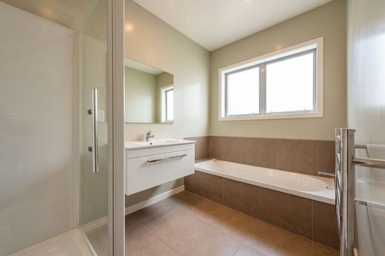 Photo of property in 107 Endeavour Drive, Whitby, Porirua, 5024