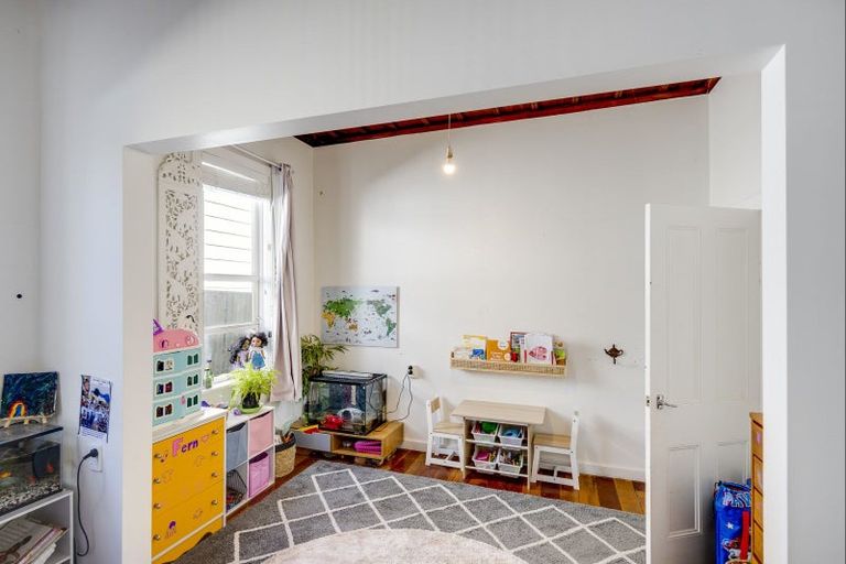 Photo of property in 70 Mcgrath Street, Napier South, Napier, 4110