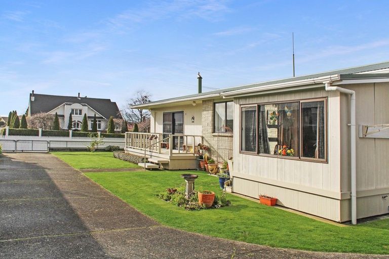 Photo of property in 13 Victoria Avenue, Dannevirke, 4930