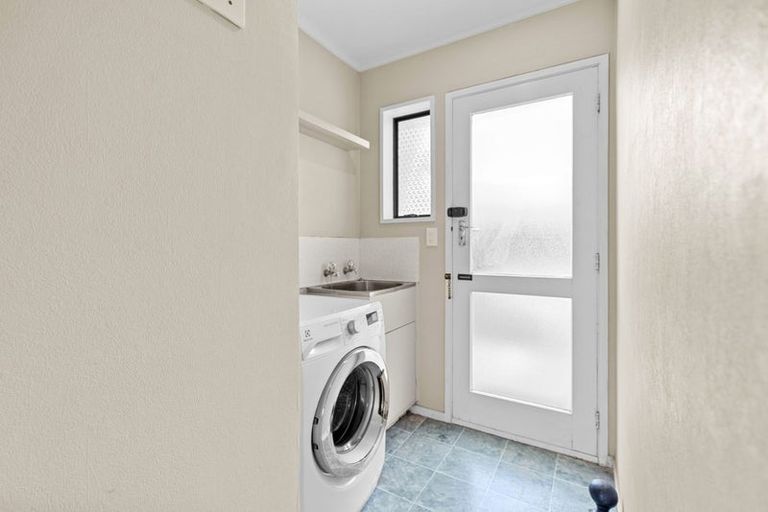 Photo of property in 1 Karaka Road, Otumoetai, Tauranga, 3110