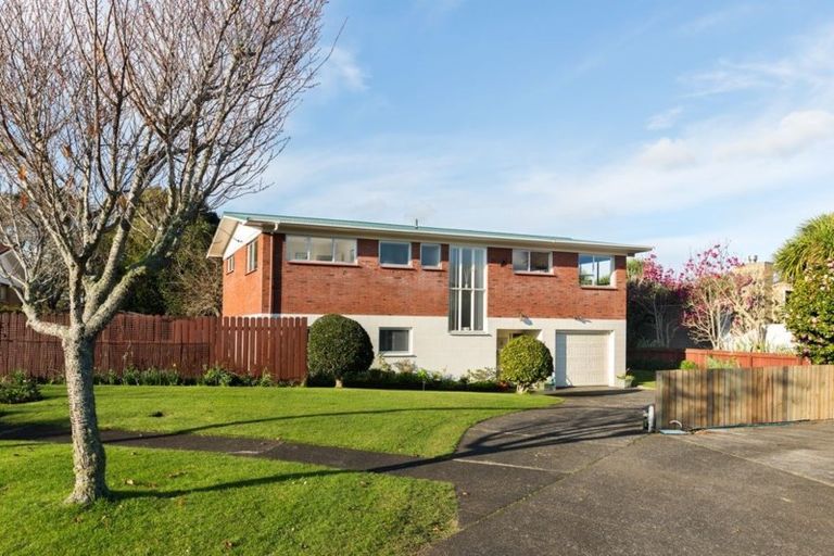 Photo of property in 7 Cherry Place, Waiuku, 2123