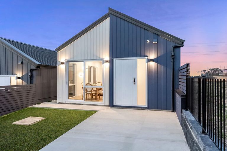 Photo of property in 36 Horokaka Street, Massey, Auckland, 0614