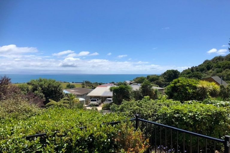 Photo of property in 2 Kowhatu Grove, Pohara, Takaka, 7183