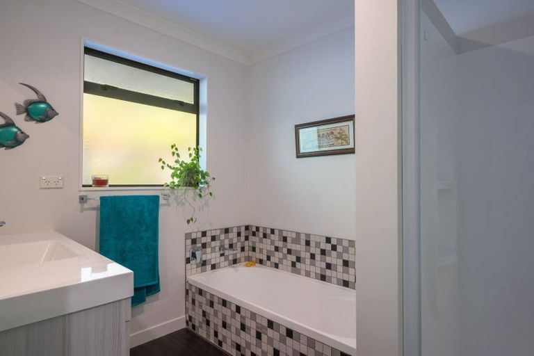 Photo of property in 2 Citrus Grove, Mapua, 7005