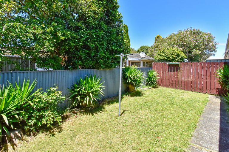 Photo of property in 1/4a Lomas Place, Manurewa, Auckland, 2102