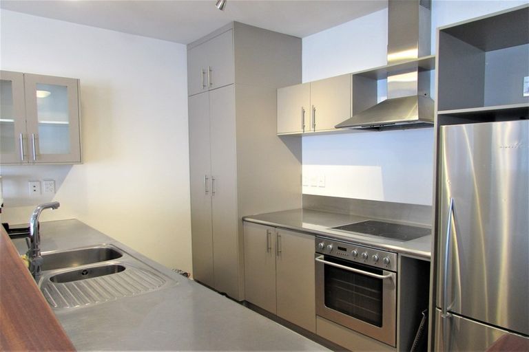 Photo of property in Budget Car Rental, 9/81 Ghuznee Street, Te Aro, Wellington, 6011