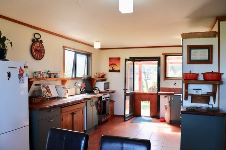 Photo of property in 4386 Karamea Highway, Karamea, 7893