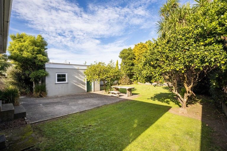 Photo of property in 47 Whiteley Street, Moturoa, New Plymouth, 4310