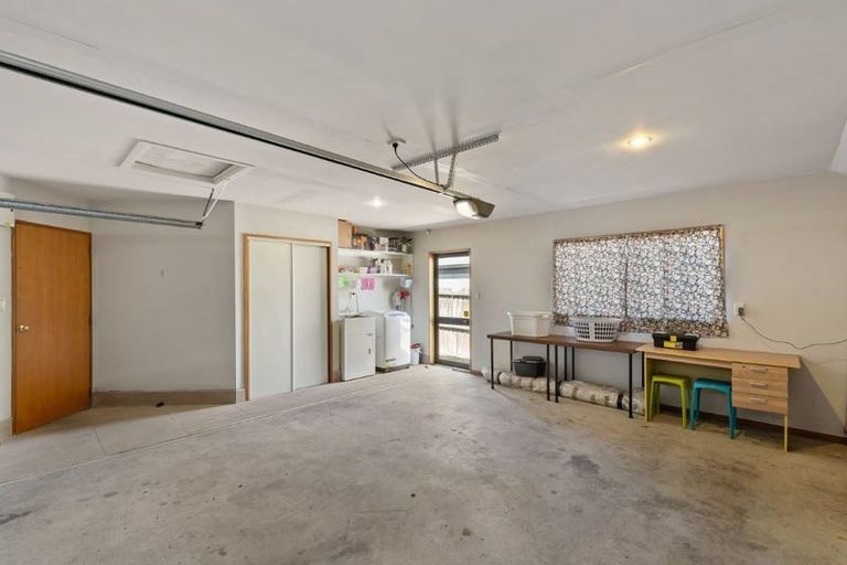 Photo of property in 2/3 Worthy Street, Ilam, Christchurch, 8041