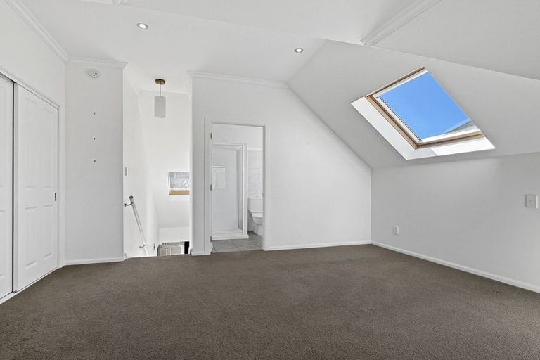 Photo of property in 63 Futuna Close, Karori, Wellington, 6012