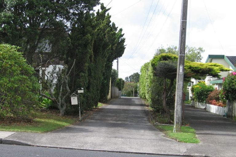 Photo of property in 22 Colwill Road, Massey, Auckland, 0614