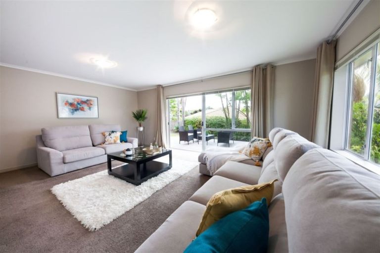 Photo of property in 18 Seacrest Drive, West Harbour, Auckland, 0618