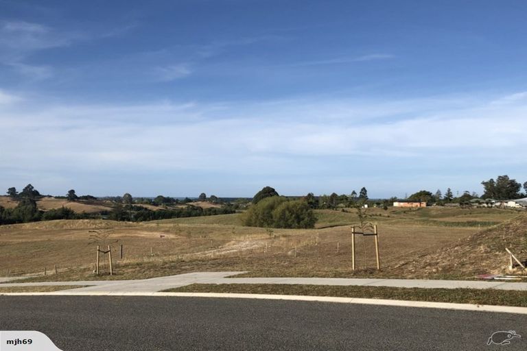 Photo of property in 12 Shirtcliff Lane, Redwood Valley, Richmond, 7081