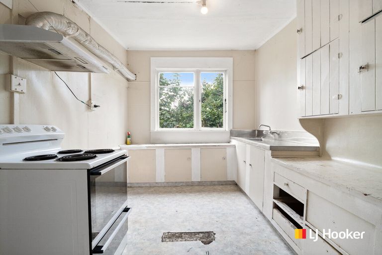 Photo of property in 76 South Road, The Glen, Dunedin, 9011