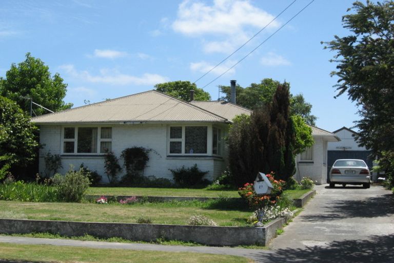 Photo of property in 19 Fenhall Street, Russley, Christchurch, 8042