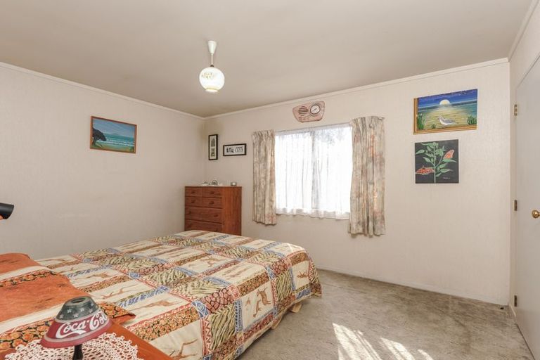 Photo of property in 2/83 Glendale Road, Glen Eden, Auckland, 0602