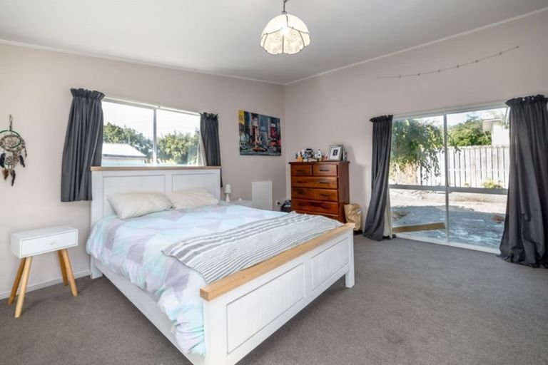 Photo of property in 45f Brandon Street, Featherston, 5710