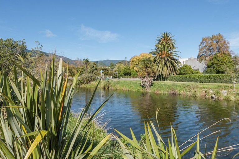 Photo of property in 2/6 Shakespeare Walk, The Wood, Nelson, 7010