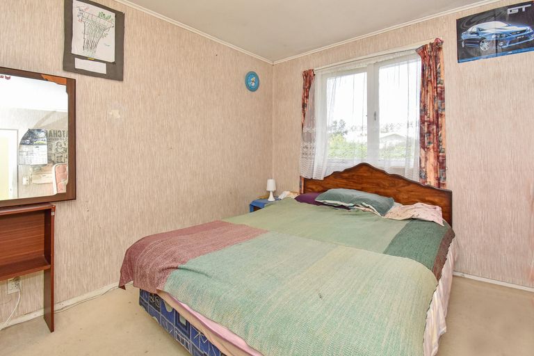 Photo of property in 4 Sexton Place, Manurewa East, Auckland, 2102