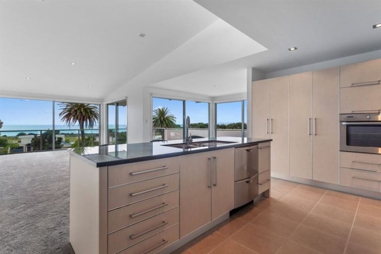 Photo of property in Horizon Apartments, 232g Pohutukawa Avenue, Ohope, 3121