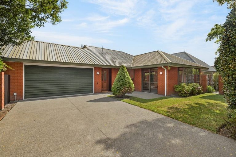 Photo of property in 196 Hawthornden Road, Avonhead, Christchurch, 8042