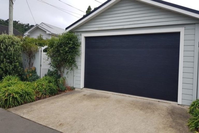 Photo of property in 32 Weka Street, Miramar, Wellington, 6022