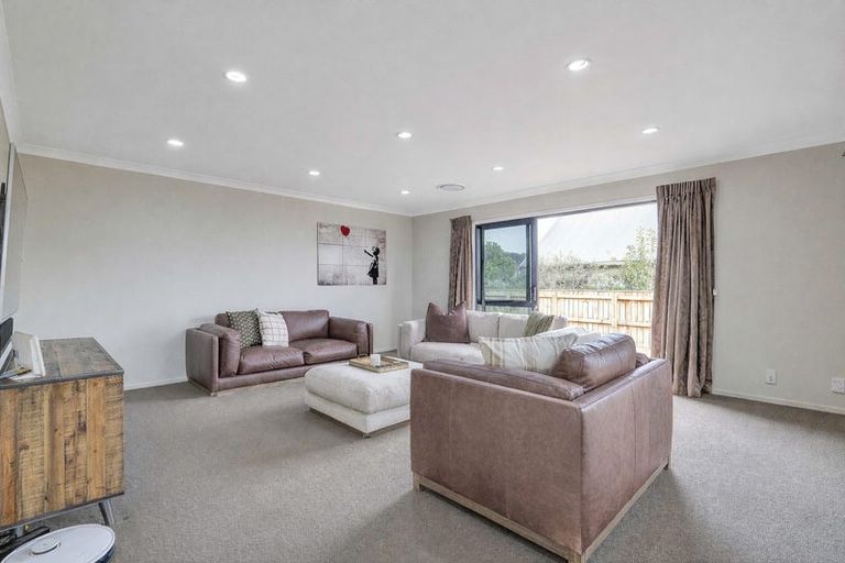 Photo of property in 4 Larlin Drive, Hawera, 4675